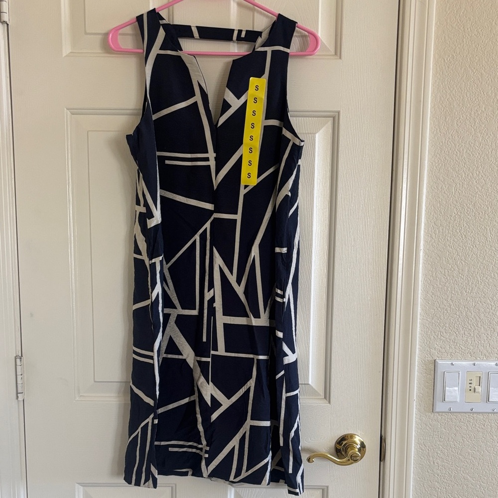 Banana Republic Geometric Patterned Navy and Off White Dress